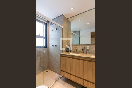 Apartamento para alugar com 156m², 4 quartos e 4 vagasBanheiro da Suíte 1