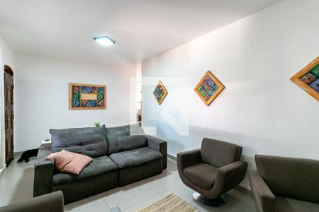 Sala de casa à venda com 3 quartos, 360m² em Jardim Industrial, Contagem