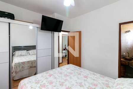 Casa à venda com 360m², 3 quartos e 2 vagasQuarto Suíte