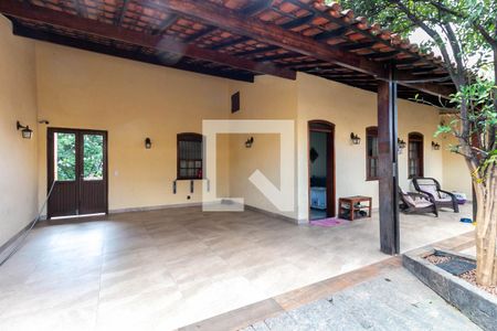 Casa à venda com 360m², 3 quartos e 2 vagasGaragem