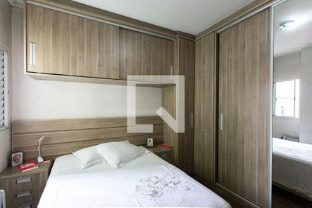 Casa de condomínio à venda com 130m², 3 quartos e 2 vagasSuíte