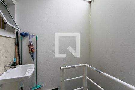Casa de condomínio à venda com 130m², 3 quartos e 2 vagasÁrea de Serviço