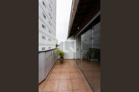 Casa de condomínio à venda com 130m², 3 quartos e 2 vagasVaranda