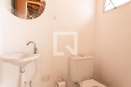 Casa de condomínio à venda com 130m², 3 quartos e 2 vagasBanheiro da Churrasqueira