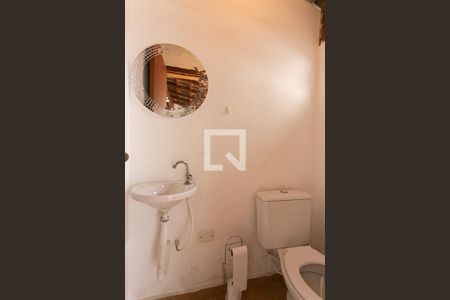 Casa de condomínio à venda com 130m², 3 quartos e 2 vagasBanheiro da Churrasqueira