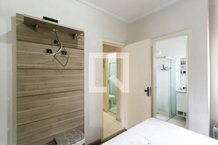 Casa de condomínio à venda com 130m², 3 quartos e 2 vagasSuíte