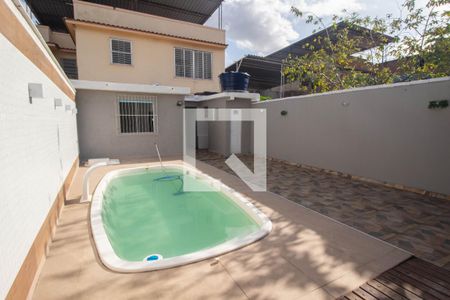 Casa para alugar com 210m², 3 quartos e 2 vagasÁrea comum - Piscina