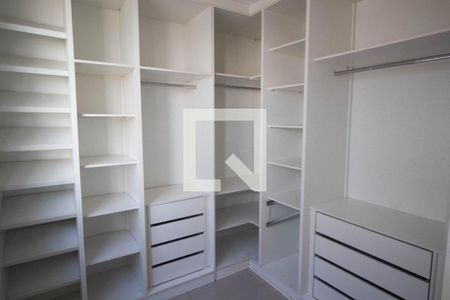 Casa para alugar com 210m², 3 quartos e 2 vagasCloset