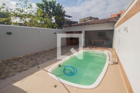 Casa para alugar com 210m², 3 quartos e 2 vagasÁrea comum - Piscina