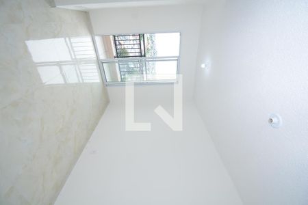 Sala de apartamento para alugar com 2 quartos, 43m² em Vista Alegre, Rio de Janeiro