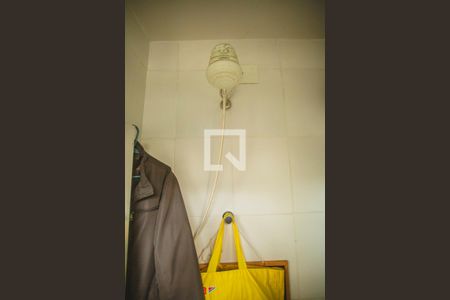 Casa à venda com 92m², 2 quartos e sem vagaBanheiro de Serviço - Chuveiro