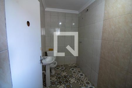 Banheiro de casa para alugar com 1 quarto, 50m² em Jardim Catanduva, São Paulo