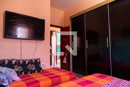 Casa à venda com 110m², 3 quartos e 2 vagas Casa à venda com 110m², 3 quartos e 2 vagasSuíte