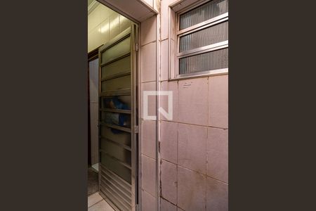 Casa à venda com 110m², 3 quartos e 2 vagas Casa à venda com 110m², 3 quartos e 2 vagasÁrea de Serviço - Quintal