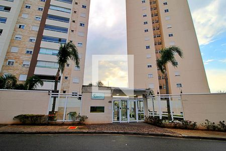 Apartamento para alugar com 77m², 2 quartos e 1 vagaFachada