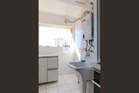 Apartamento para alugar com 77m², 2 quartos e 1 vagaÁrea de Serviço