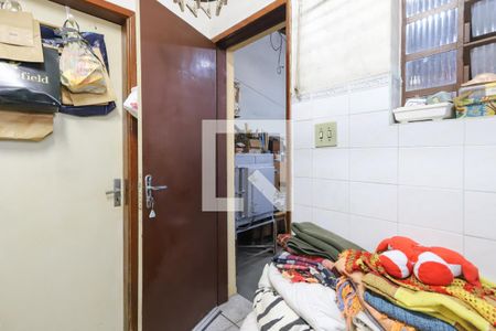 Casa à venda com 189m², 3 quartos e 3 vagas Casa à venda com 189m², 3 quartos e 3 vagasLavanderia