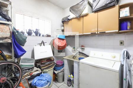 Casa à venda com 189m², 3 quartos e 3 vagas Casa à venda com 189m², 3 quartos e 3 vagasLavanderia