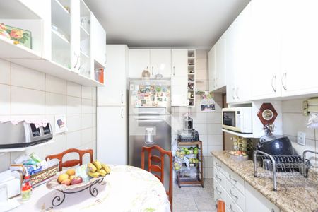 Casa à venda com 189m², 3 quartos e 3 vagas Casa à venda com 189m², 3 quartos e 3 vagasCozinha