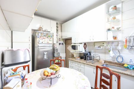 Casa à venda com 189m², 3 quartos e 3 vagas Casa à venda com 189m², 3 quartos e 3 vagasCozinha