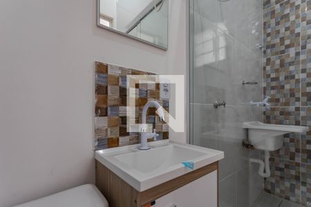 Banheiro de kitnet/studio para alugar com 1 quarto, 17m² em Brás Cubas, Mogi das Cruzes
