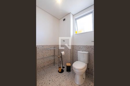 Apartamento à venda com 110m², 2 quartos e 1 vaga Apartamento à venda com 110m², 2 quartos e 1 vagaBanheiro