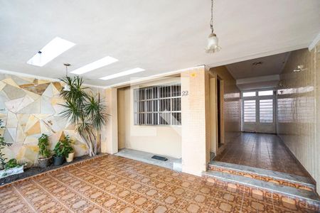 Casa à venda com 250m², 2 quartos e 2 vagas Casa à venda com 250m², 2 quartos e 2 vagasGaragem