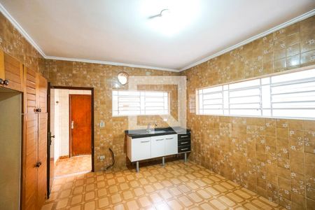 Casa à venda com 250m², 2 quartos e 2 vagas Casa à venda com 250m², 2 quartos e 2 vagasCozinha