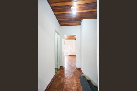 Casa à venda com 250m², 2 quartos e 2 vagas Casa à venda com 250m², 2 quartos e 2 vagasCorredor dos quartos