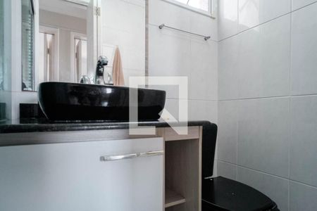 Apartamento à venda com 60m², 3 quartos e 1 vaga Apartamento à venda com 60m², 3 quartos e 1 vagaBanheiro