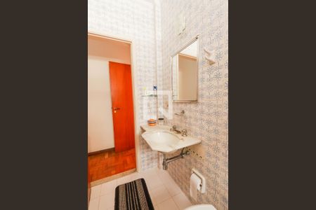 Casa à venda com 300m², 3 quartos e 2 vagasBanheiro - Suíte