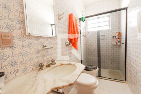 Casa à venda com 300m², 3 quartos e 2 vagasBanheiro - Suíte