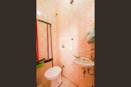 Casa à venda com 300m², 3 quartos e 2 vagasBanheiro Quintal