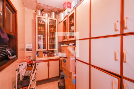 Casa à venda com 300m², 3 quartos e 2 vagasDespensa