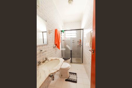 Casa à venda com 300m², 3 quartos e 2 vagasBanheiro - Suíte