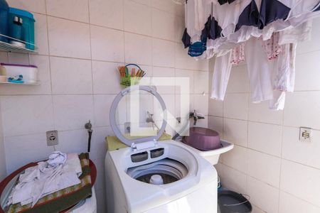 Casa à venda com 300m², 3 quartos e 2 vagasÁrea de Serviço