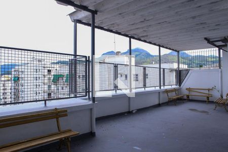 Apartamento para alugar com 75m², 2 quartos e 1 vagaÁrea comum - Salão de festas