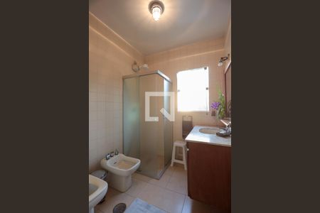 Casa para alugar com 600m², 4 quartos e 2 vagasBanheiro