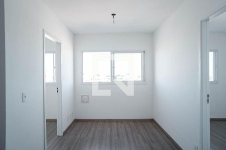 Sala / Cozinha de apartamento para alugar com 2 quartos, 34m² em Vila Pierina, São Paulo