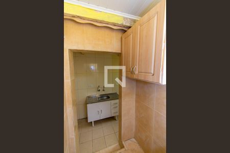 Casa de condomínio para alugar com 40m², 1 quarto e sem vagaÁrea de Serviço