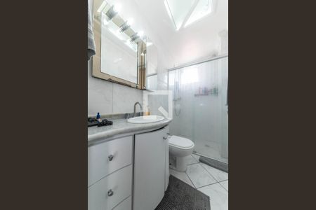 Apartamento à venda com 156m², 3 quartos e 2 vagas Apartamento à venda com 156m², 3 quartos e 2 vagasBanheiro da Suíte