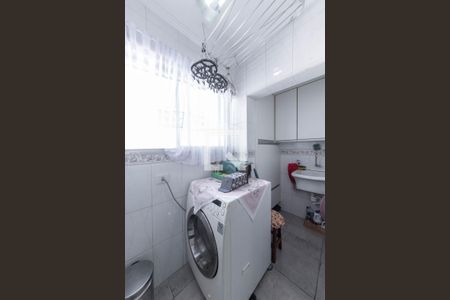 Apartamento à venda com 156m², 3 quartos e 2 vagas Apartamento à venda com 156m², 3 quartos e 2 vagasLavanderia