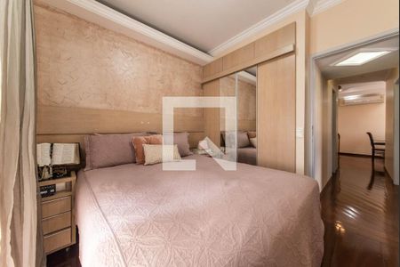 Apartamento à venda com 156m², 3 quartos e 2 vagas Apartamento à venda com 156m², 3 quartos e 2 vagasSuíte