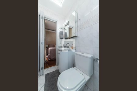 Apartamento à venda com 156m², 3 quartos e 2 vagas Apartamento à venda com 156m², 3 quartos e 2 vagasBanheiro da Suíte