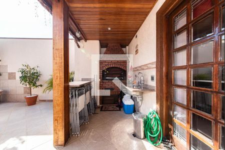 Apartamento à venda com 156m², 3 quartos e 2 vagas Apartamento à venda com 156m², 3 quartos e 2 vagasChurrasqueira - Piscina