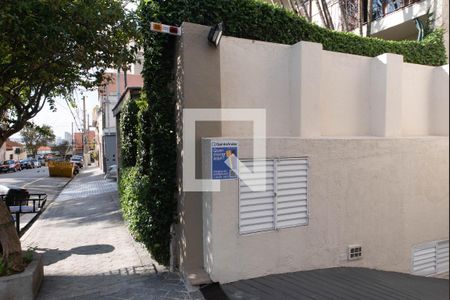 Apartamento à venda com 156m², 3 quartos e 2 vagas Apartamento à venda com 156m², 3 quartos e 2 vagasPlaquinha