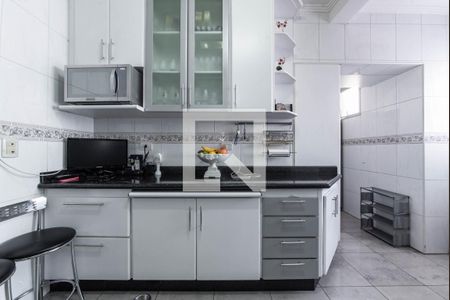 Apartamento à venda com 156m², 3 quartos e 2 vagas Apartamento à venda com 156m², 3 quartos e 2 vagasCozinha