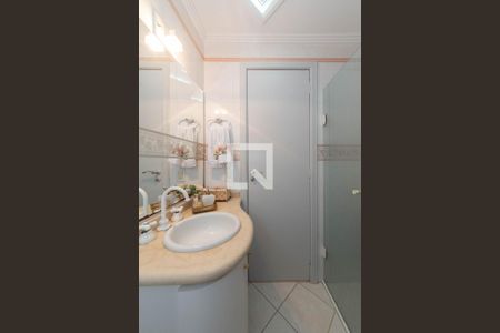 Apartamento à venda com 156m², 3 quartos e 2 vagas Apartamento à venda com 156m², 3 quartos e 2 vagasBanheiro Social