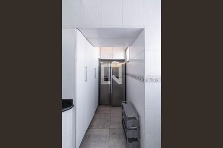 Apartamento à venda com 156m², 3 quartos e 2 vagas Apartamento à venda com 156m², 3 quartos e 2 vagasLavanderia