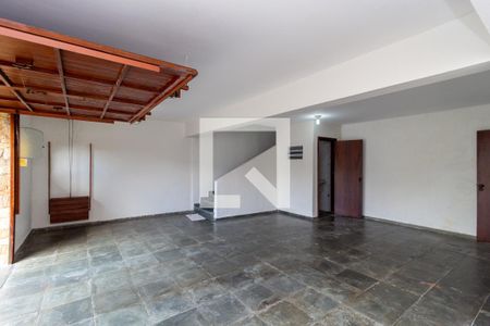 Casa para alugar com 300m², 4 quartos e 3 vagasGaragem